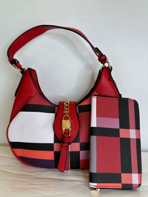 img/products/handbags/HBT1131-REDRED(A)_900.jpeg