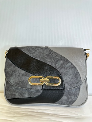 img/products/handbags/HBT1557-BLK(A)_900.jpeg